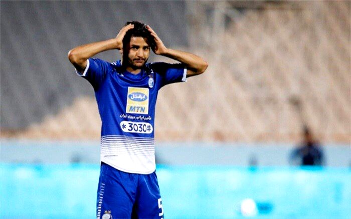 عارف غلامی در استقلال ماند