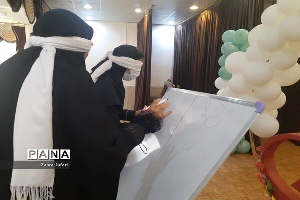 برگزاری مراسم جشن عید غدیر‌ در مدارس آباده