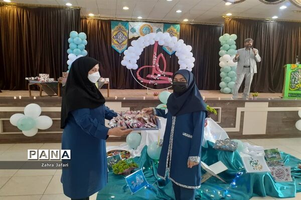 برگزاری مراسم جشن عید غدیر‌ در مدارس آباده