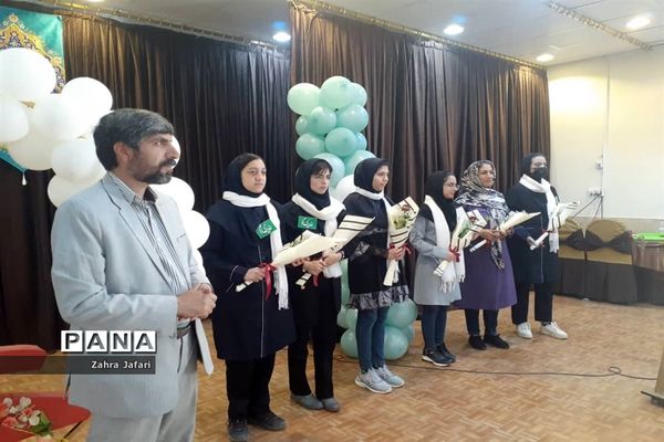 برگزاری مراسم جشن عید غدیر‌ در مدارس آباده