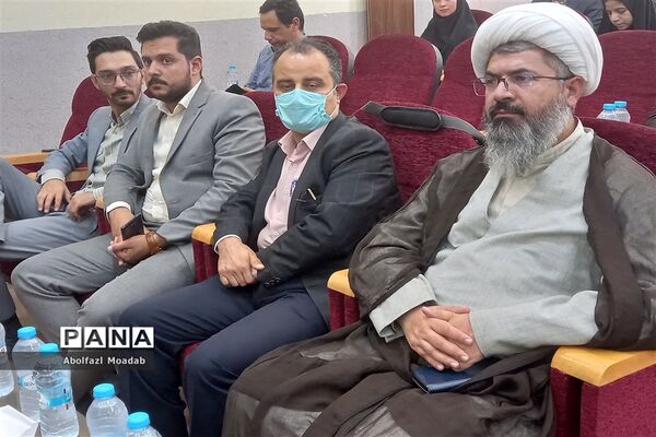 تجلیل از تولیدکنندگان بخش کشاورزی کاشمر و کوهسرخ