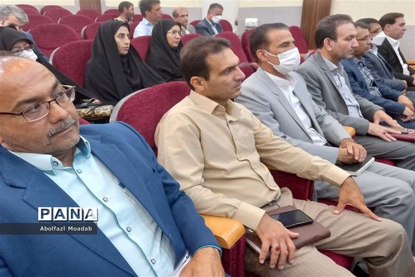 تجلیل از تولیدکنندگان بخش کشاورزی کاشمر و کوهسرخ