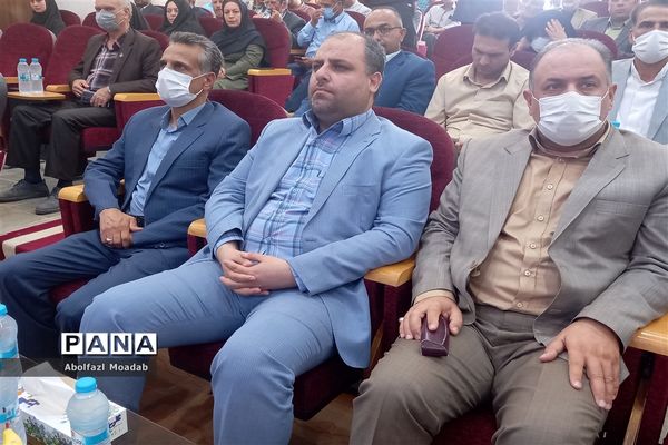تجلیل از تولیدکنندگان بخش کشاورزی کاشمر و کوهسرخ