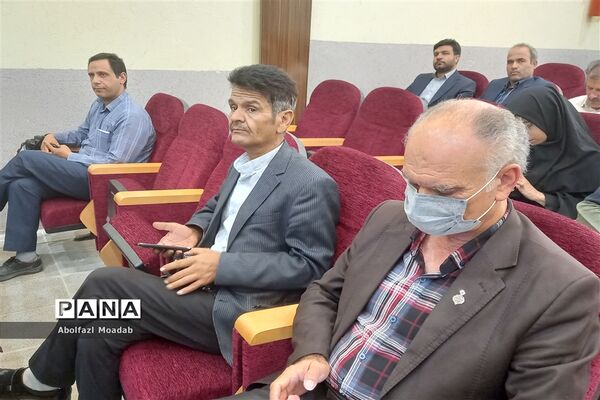 تجلیل از تولیدکنندگان بخش کشاورزی کاشمر و کوهسرخ