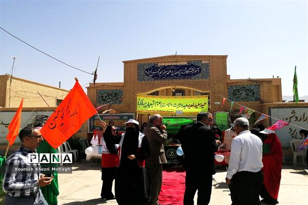 برپایی موکب دانش‌آموزی جشن غدیر در مدارس کازرون