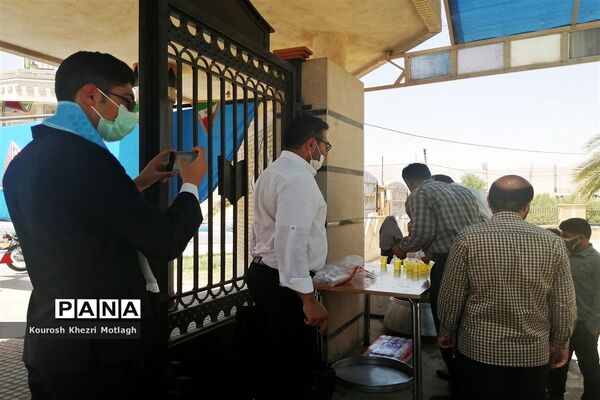 برپایی موکب دانش‌آموزی جشن غدیر در مدارس کازرون