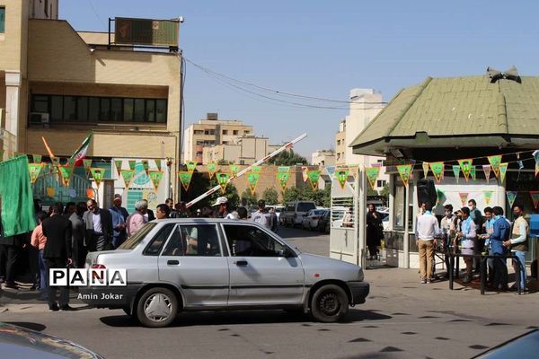 برپایی موکب مرکزی فرهنگیان و دانش‌آموزان استان فارس