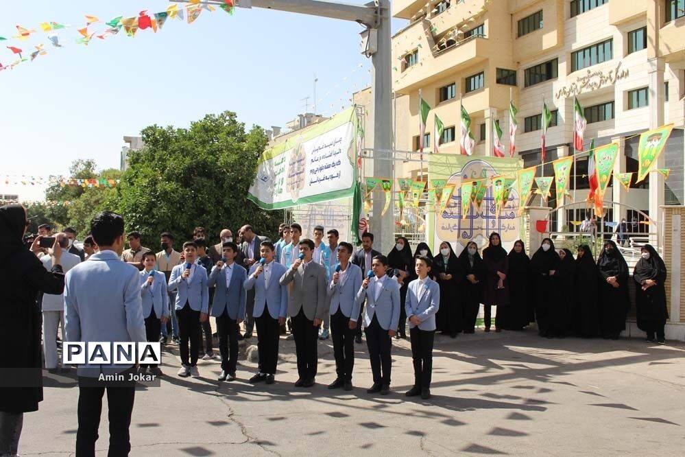برپایی موکب مرکزی فرهنگیان و دانش‌آموزان استان فارس