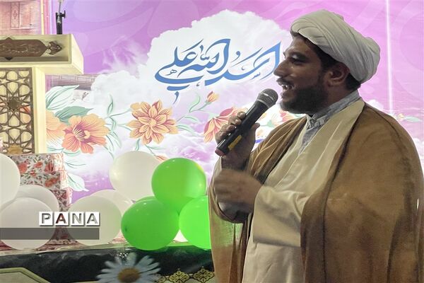 تجمع خانوادگی دانش‌آموزان پیشتاز دبیرستان تشکیلاتی وحدت در جشنواره طهورا