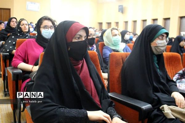 مراسم تجلیل از برگزیدگان مسابقات قرآن و عترت و نماز