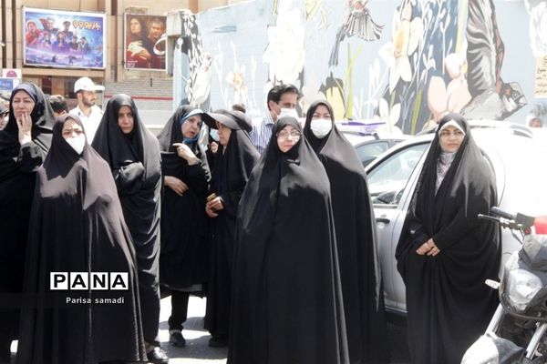 کارناوال جشن و شادی آموزش و پرورش منطقه ۱۳ تهران، با شعار من غدیری ام