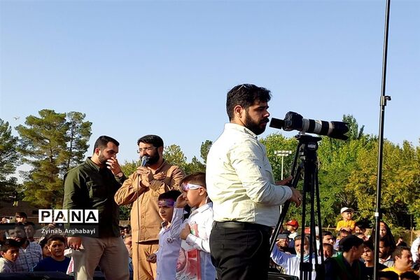 طنین سلام فرمانده در اجتماع غدیریان تربت جام