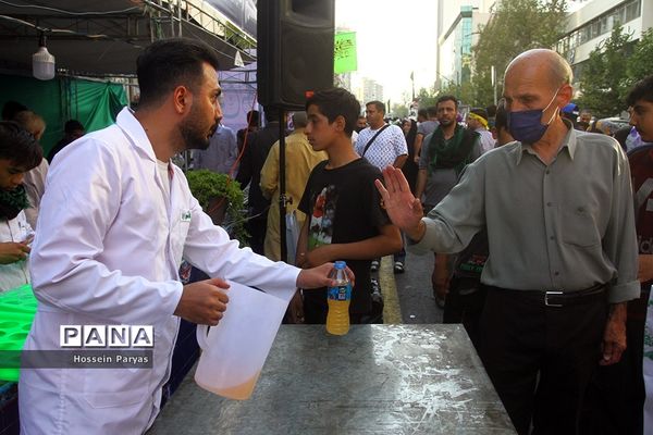 مهمونی ۱۰ کیلومتری به مناسبت عید سعید غدیرخم