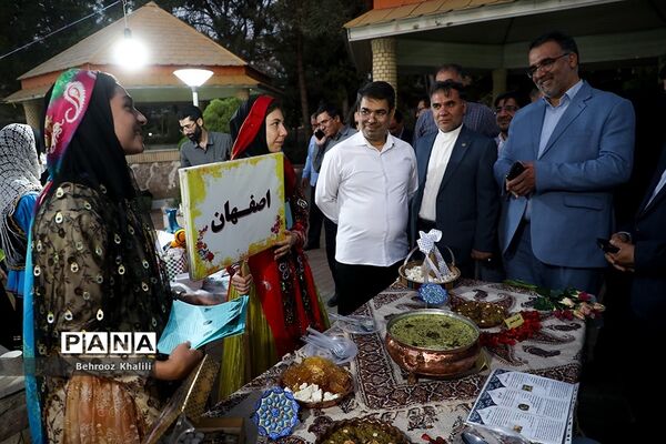 برگزاری جشنواره غذا  ویژه دانش‌آموزان دختر عشایر کشور