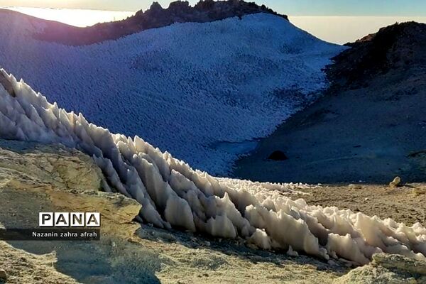 طبیعت زیبای قله دماوند