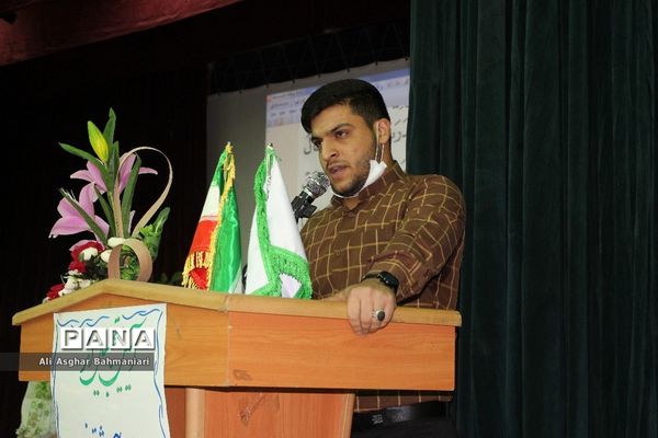 تجلیل از مربیان پیشتاز و فعالان سازمان دانش‌آموزی منطقه شبانکاره