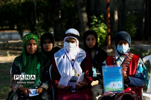 برگزاری کلاس‌ها و دوره‌های آموزشی ویژه دانش‌آموزان عشایر کشور در اردوگاه ثامن الحجج مشهد مقدس