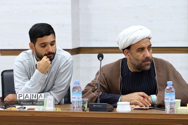 نشست مسئولان اتحادیه انجمن‌های اسلامی  در سازمان دانش آموزی کشور