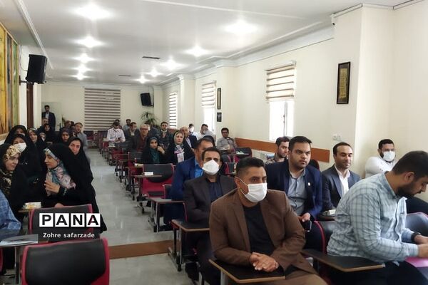 مراسم‌ تکریم و معارفه مسئول بسیج فرهنگیان آموزش و‌ پرورش رودهن