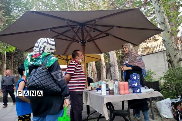 بازارچه کارآفرینی و مشاغل خانگی در باغ نارنج تهران