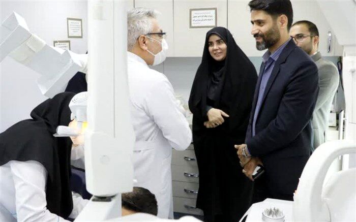 خدمات پزشکی رایگان به دانش آموزان حاشیه شهر، امری ارزشمند است