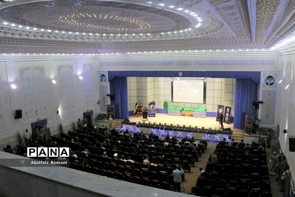 یادواره شهدای نیروی زمینی ارتش در قم-2