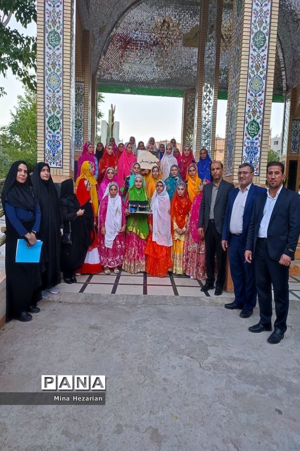 حضور دانش‌آموزان دختر عشایر خوزستان در اردوی دانش‌آموزان عشایر کشور