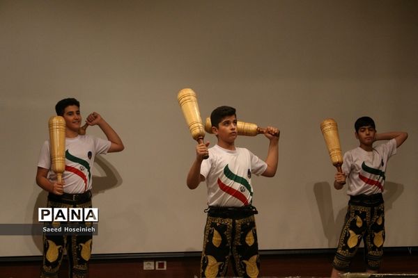 برگزاری همایش مدیران هیات مذهبی و شهدای سادات در قم