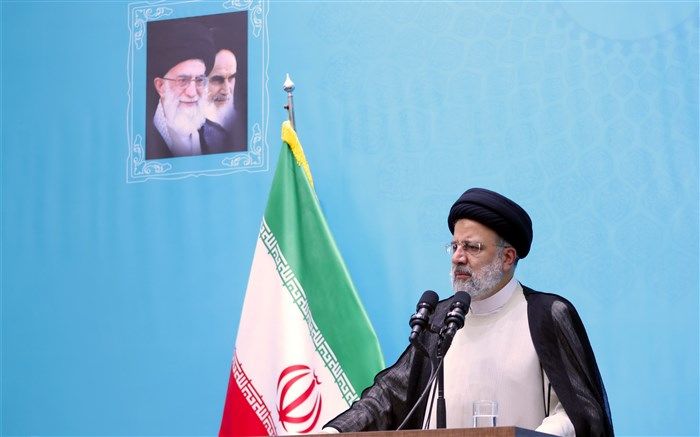 نسل جوان باید بیش از گذشته با شخصیت تاریخ‌ساز و آینده‌ساز امام(ره) آشنا شود