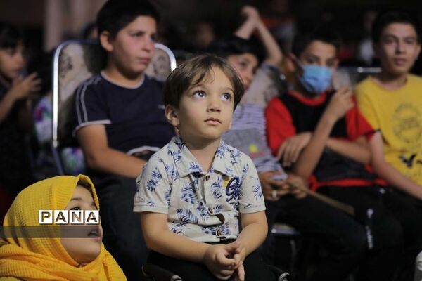 استقبال شهروندان کرجی از نمایش «آش سنگ»