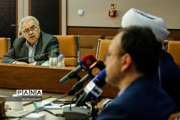 نشست خبری تشریح برنامه‌های بیستمین رویداد عطر سیب