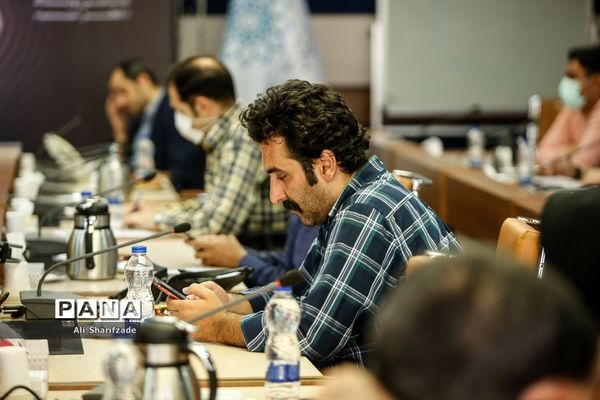 نشست خبری تشریح برنامه‌های بیستمین رویداد عطر سیب