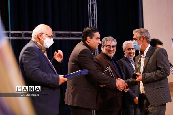 اختتامیه سیزدهمین المپیاد دانش‌آموزی علوم و فناوری نانو