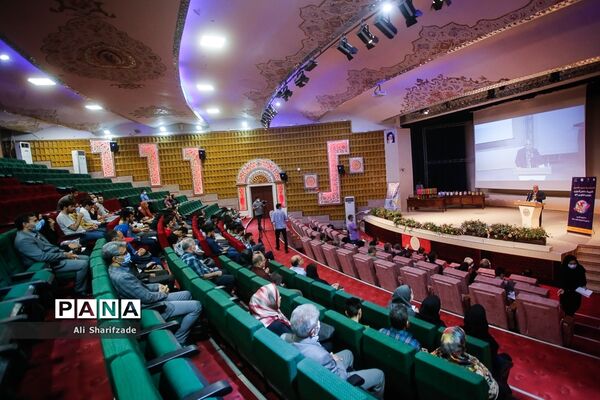 اختتامیه سیزدهمین المپیاد دانش‌آموزی علوم و فناوری نانو