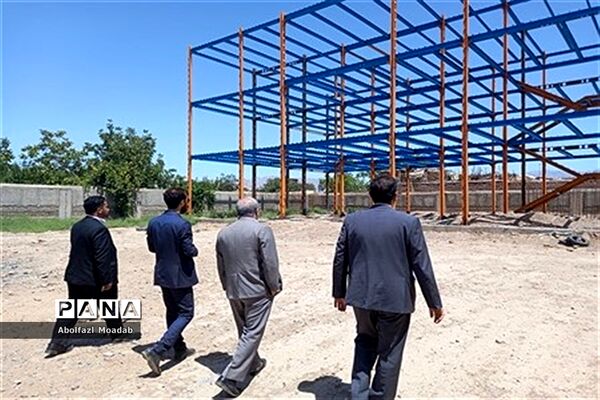 بازدید از پروژه‌های نیم تمام مشارکتی آموزش و پرورش کاشمر