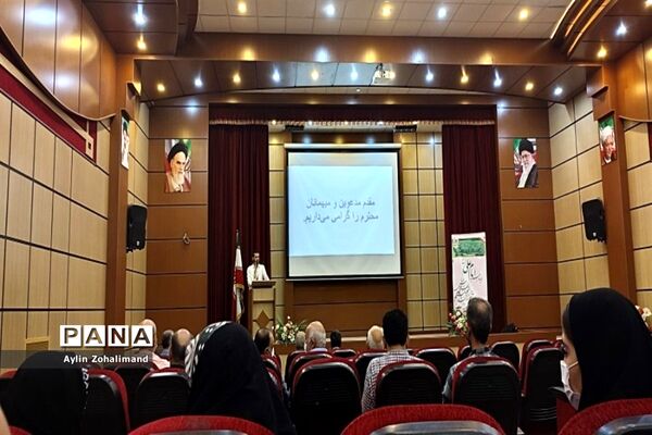 همایش تجلیل از دانش‌آموزان و دانشجویان تحت پوشش بنیاد خیریه امام علی (ع) رباط کریم