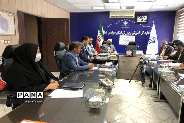 ابلاغ حکم ریاست شورای برنامه‌ریزی سازمان دانش‌آموزی استان به مدیرکل آموزش و پرورش