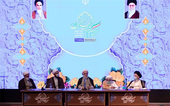 نمازجمعه ظرفیت عظیمی است که باید از هر جهت حمایت شود
