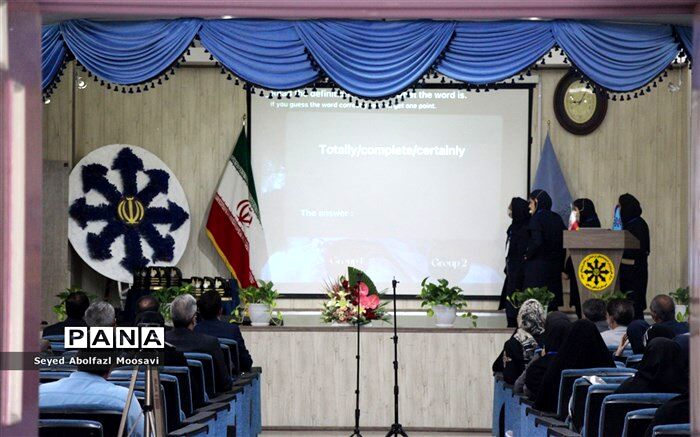 برگزاری اولین کارسوق زبان انگلیسی دانش‌آموزان مدارس سمپاد قطب ۵ کشور