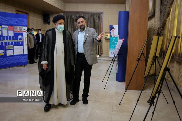 دیدار پژوهشگران و مدیران جهاد دانشگاهی با رئیس‌جمهور