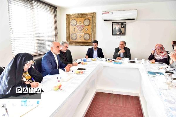 نذر تخصص و غربالگری دانش‌آموزان