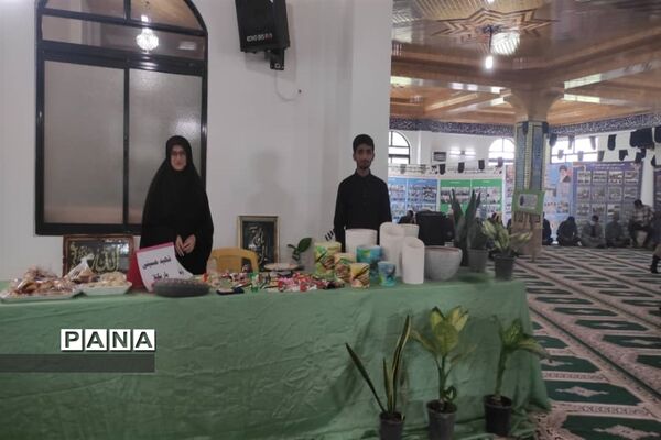 ‌نمایشگاه اسوه حوزه‌ مقاومت بسیج چمستان