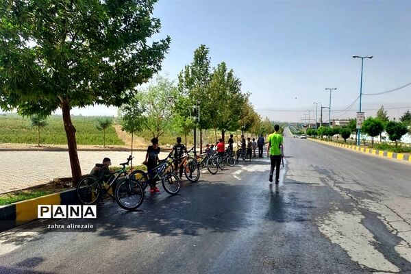 همایش دوچرخه‌سواری در شهر آبسرد دماوند