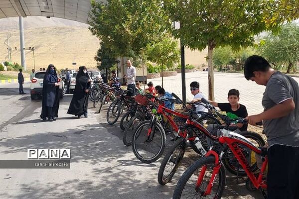همایش دوچرخه‌سواری در شهر آبسرد دماوند