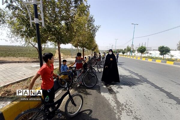 همایش دوچرخه‌سواری در شهر آبسرد دماوند