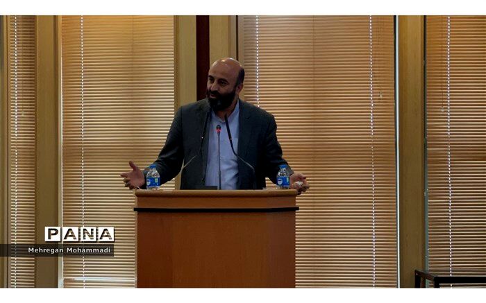 مجلس دانش‌آموزی با فعالیت‌های خود سرآغاز یک تجدید پیمان است