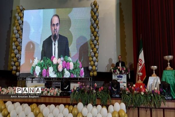 آیین اختتامیه مسابقات فوتسال فرهنگیان کشور در شیراز