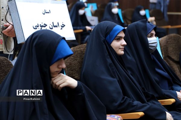 آیین افتتاحیه چهلمین دوره مسابقات قرآن، عترت و نماز دانش‌آموزان سراسر کشور (بخش دختران)