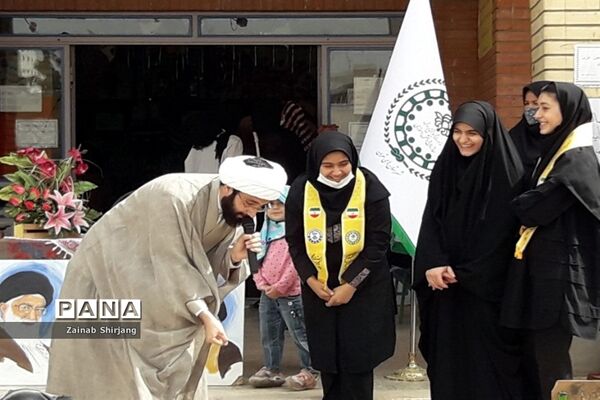 برگزاری ایستگاه خنده به عنوان پایگاه‌های اوقات فراغت در پرند