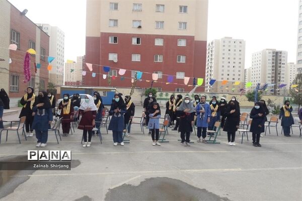 برگزاری ایستگاه خنده به عنوان پایگاه‌های اوقات فراغت در پرند
